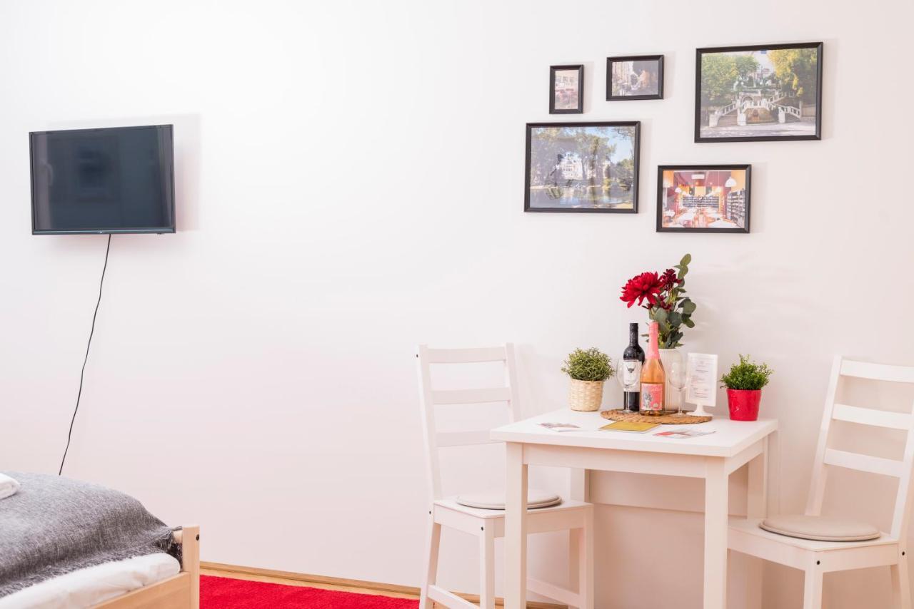 Red Monkey Vienna Apartment Extérieur photo