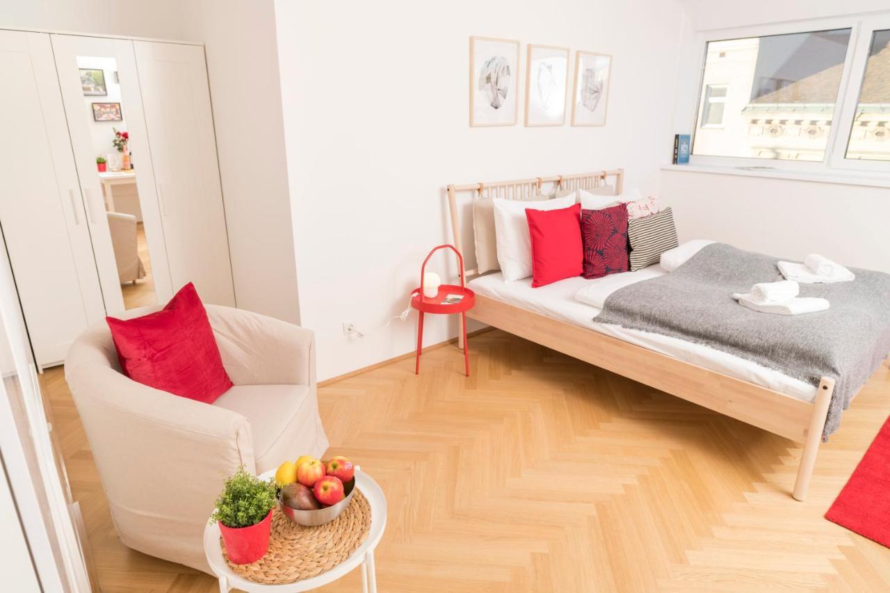 Red Monkey Vienna Apartment Extérieur photo
